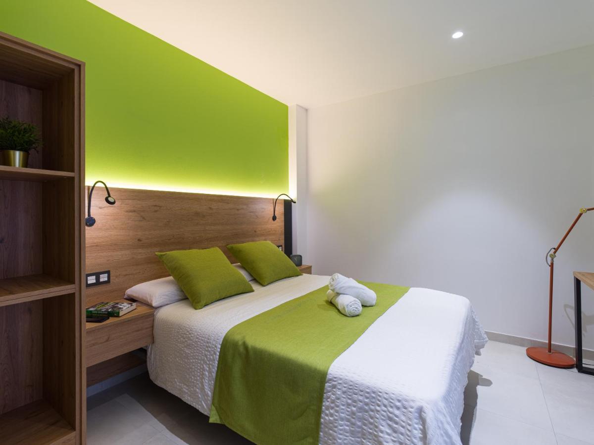 Mg Poniente Hotell