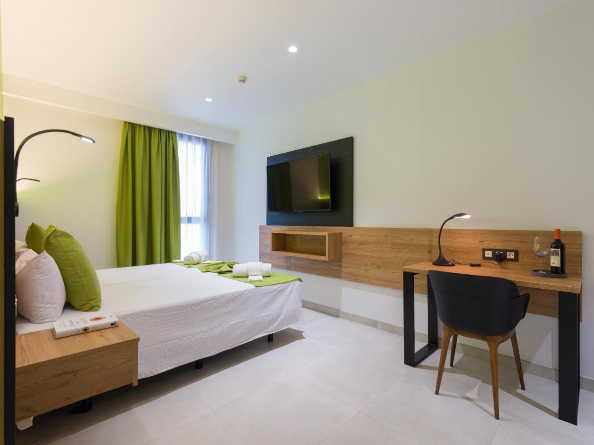 Mg Poniente Hotell